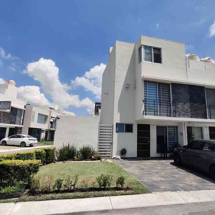 casa en venta hda de los encinos santa cruz del valle tlajomulco de zuniga jalisco pz5En6R